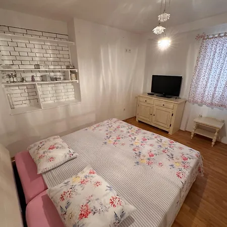 Tara Villa *
